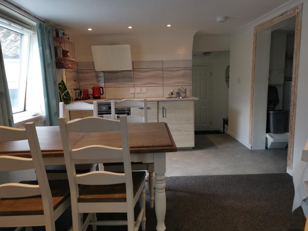 Relax In A 1 Bedroom Apartment Near A Country Pub Eyemouth Bagian luar foto